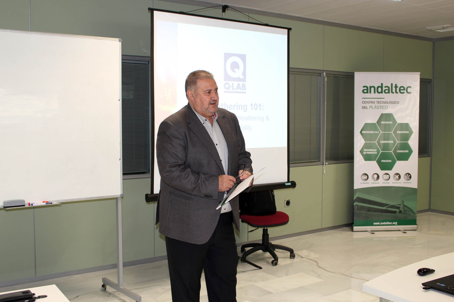 Noticia8_20161124_Seminario3