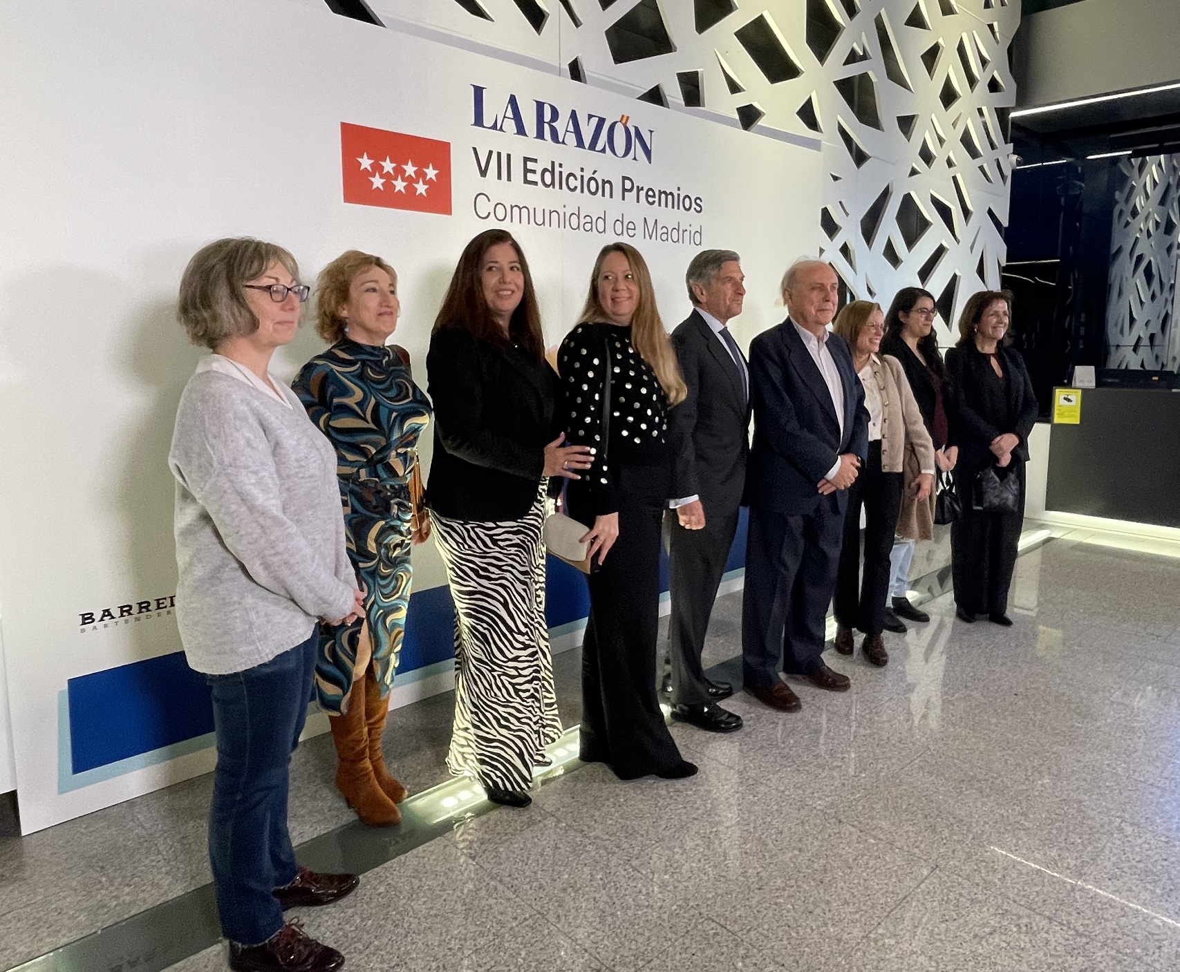 El equipo de ANAIP en el photocall de los VII Premios Comunidad de Madrid de La Razón